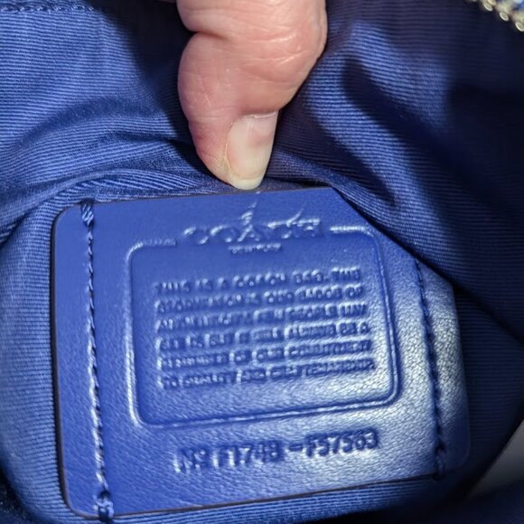 Coach Kelsey crossover pebble leather in purple NWT - Picture 4 of 7